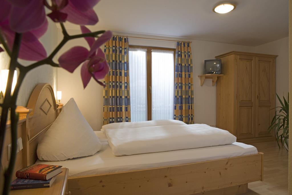 Gasthof Zur Burg Ewattingen Room photo